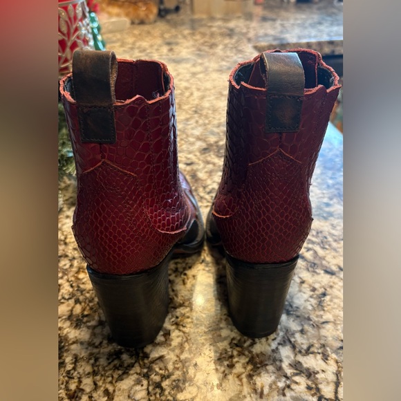 Freebird  boots Paula sz 7 - Picture 7 of 7